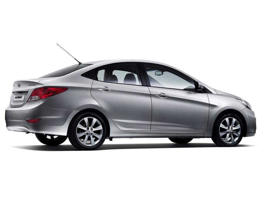  Hyundai Accent Sedan 2010 года  (фото 5 из 13)